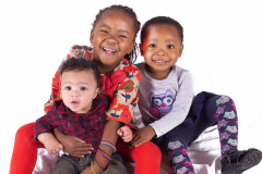 Bring-the-siblings-Sandra-Sergeant-Schools-Nursery-Photographer-Basingstoke